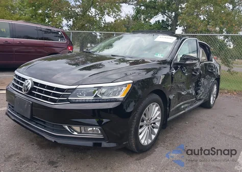 2016 Volkswagen Passat 1.8T Se z USA, uszkodzony, nr VIN 1VWBT7A36GC025413